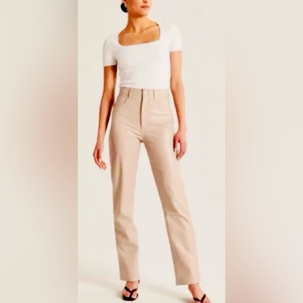 Abercrombie & Fitch 90s Straight Ultra High Faux Vegan Leather Beige SZ 30 NWOT